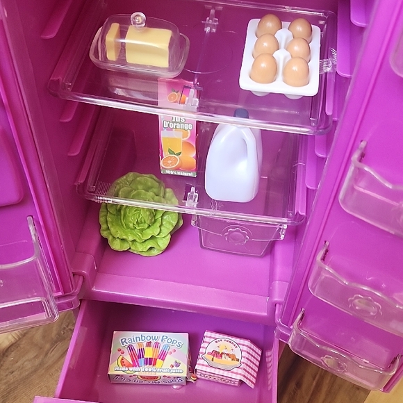 Our Generation Purple Toy Refrigerator for 18 inch Dolls - Picture 7 of 10